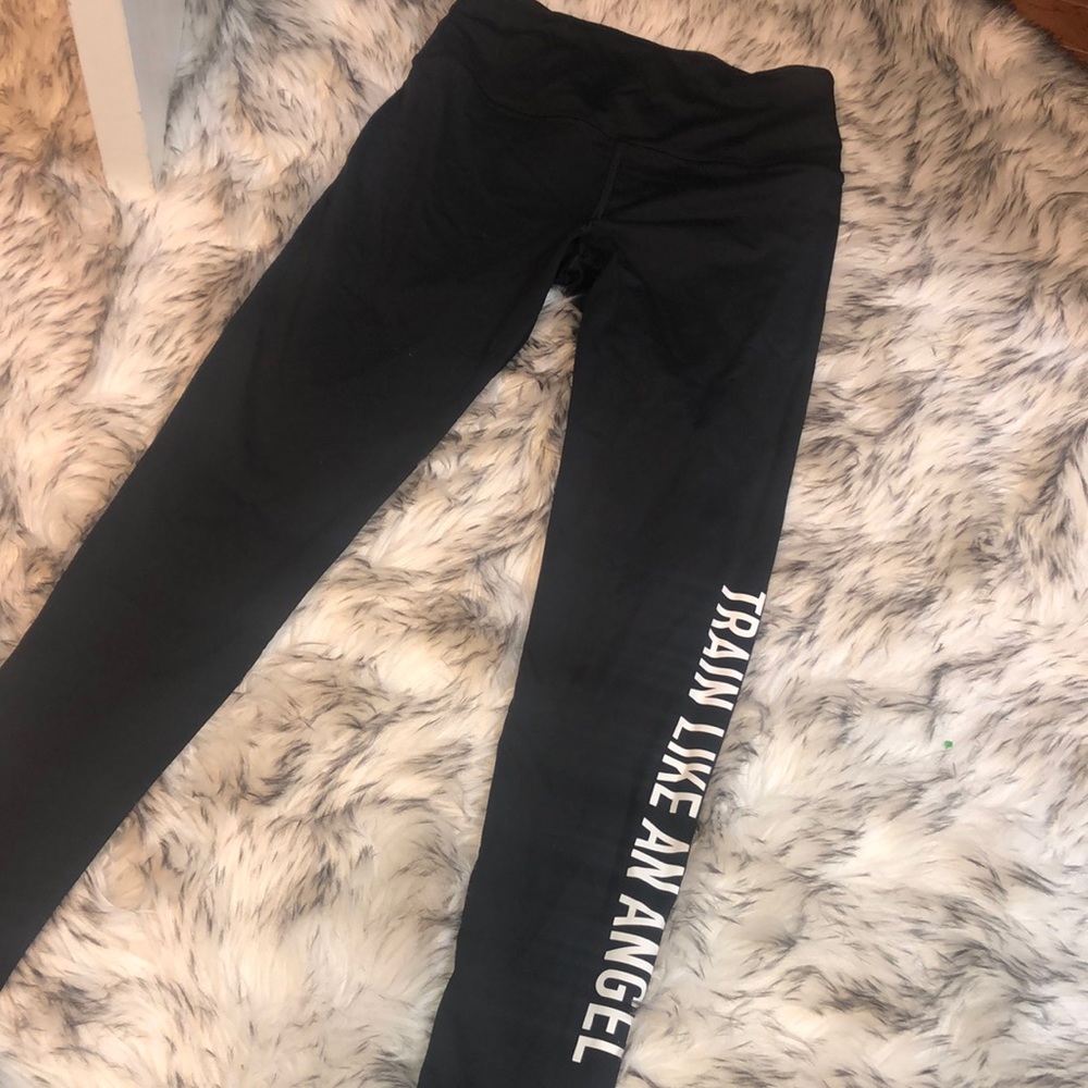 Victoria Sport Knockout leggings